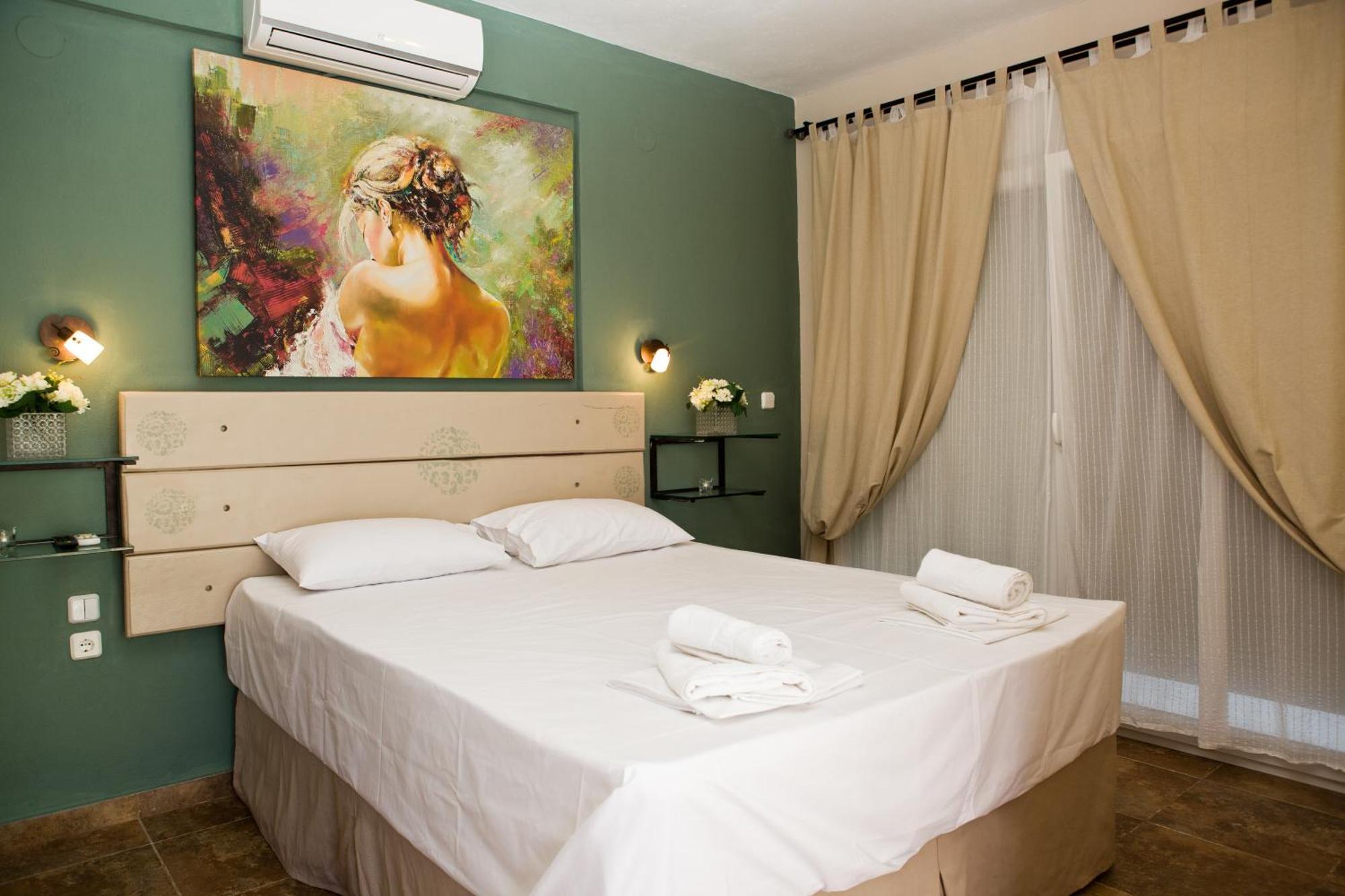Axion Esti Apartments Skopelos Zimmer foto